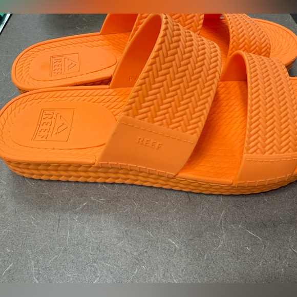 Reef Vibrant Orange Slides - Picture 6 of 7